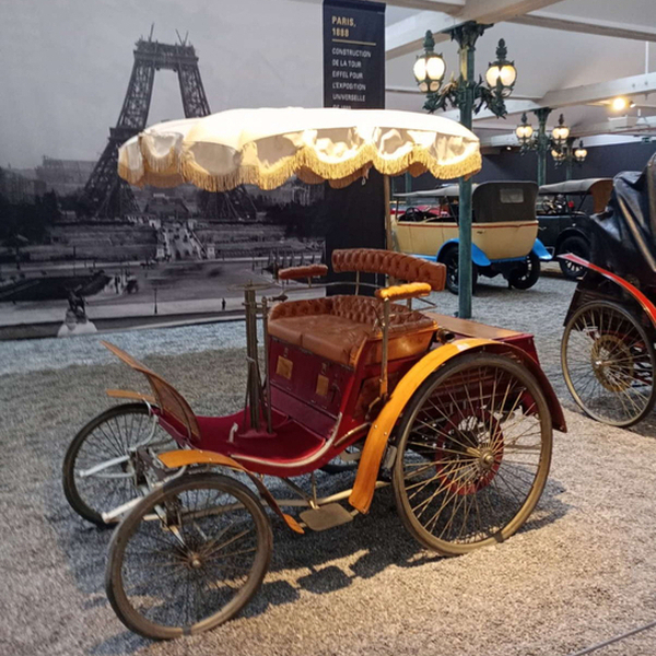 Automobilmuseum und Weihnachtsmarkt